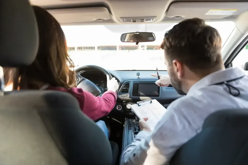 What do I need to know about driving schools in Toronto, Ontario?
